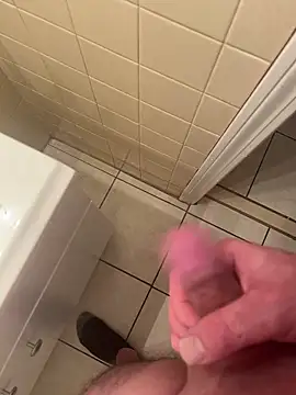 coreyl9718 online show from 02/20/25, 06:17