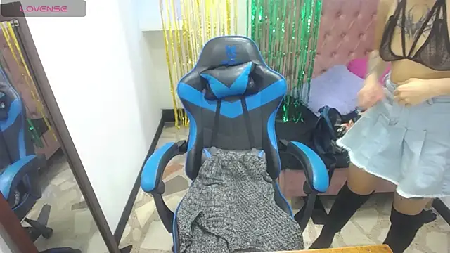 Anniee x online show from 03/15/25, 06:43