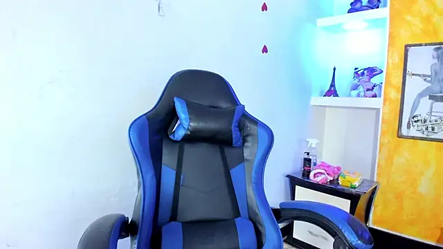 Anniee x online show from 05/22/26, 12:44