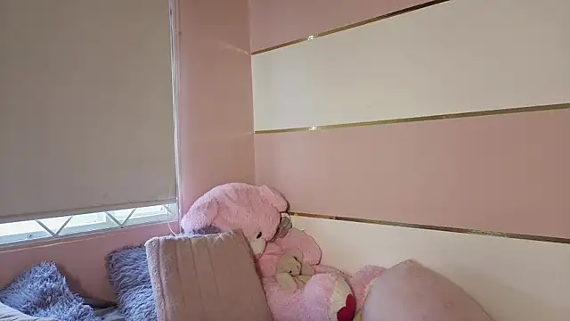 Charlotte  Miller online show from 10/25/25, 11:40