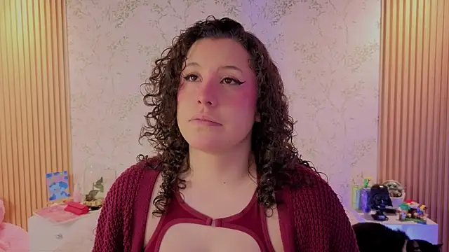 Snapshot of Charlotte__Miller chatting on 07/11/26, 11:35 Charlotte Miller online show from 07/11/26, 11:35