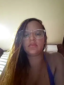 AliceRuivinha2 online show from 03/03/25, 12:59