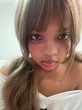 AwkwardJasminee online show from 11/03/25, 10:49