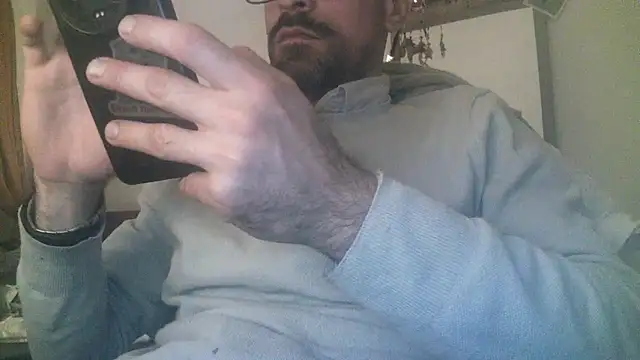 Patrickhound online show from 11/26/25, 01:39