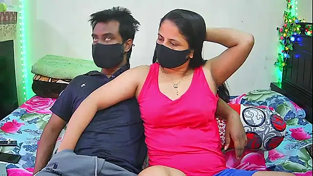 Snapshot of Hot_Nila chatting on 02/16/26, 04:41 Hot Nila online show from 02/16/26, 04:41