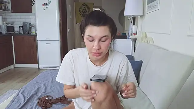 KristineEsme online show from 02/13/26, 05:03