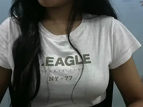 Snapshot of Misha_Sweett chatting on 03/07/26, 04:04 Misha Sweett online show from 03/07/26, 04:04