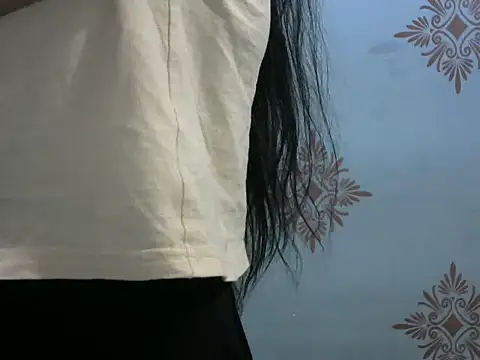 Snapshot of Misha_Sweett chatting on 04/12/26, 12:32 Misha Sweett online show from 04/12/26, 12:32