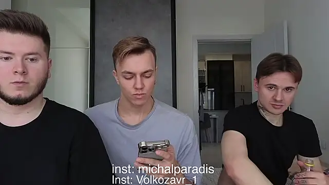 Snapshot of michael_sexdevil chatting on 03/29/26, 01:11 michael sexdevil online show from 03/29/26, 01:11