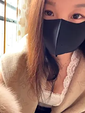 SSSniang- online show from 10/31/25, 06:03