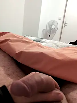 coquin5995 online show from 11/11/25, 08:03