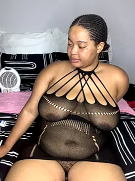 sexytinashe21 online show from 12/16/25, 07:41