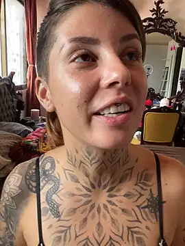 Izy cute  online show from 10/03/25, 07:33