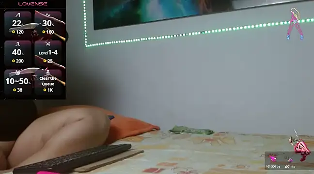 Snapshot of fabyana-queen chatting on 01/18/25, 03:38 fabyana-queen online show from 01/18/25, 03:38