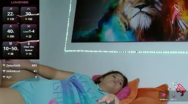 Snapshot of fabyana-queen chatting on 01/23/25, 08:56 fabyana-queen online show from 01/23/25, 08:56