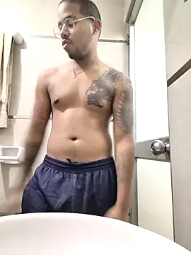 Snapshot of THEGOATHL chatting on 09/25/25, 04:38 THEGOATHL online show from 09/25/25, 04:38