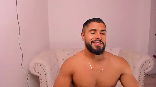 Snapshot of Santiago_huntt chatting on 01/10/25, 12:49 Santiago huntt online show from 01/10/25, 12:49