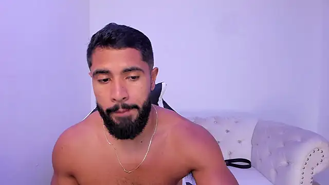 Santiago huntt online show from 12/03/25, 12:47