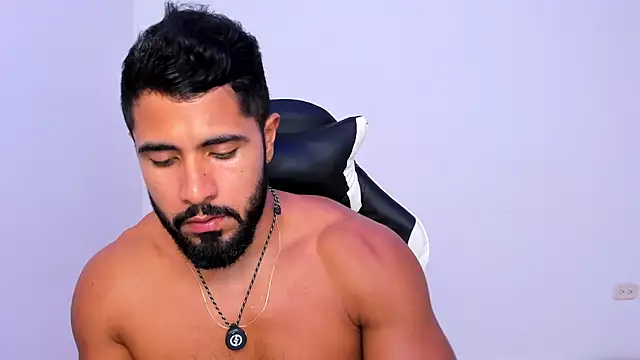 Santiago huntt online show from 04/07/26, 07:14