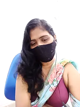 Lucky-Deepthi online show from 10/19/25, 12:55