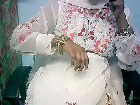 Barbie 183 online show from 03/19/26, 05:44