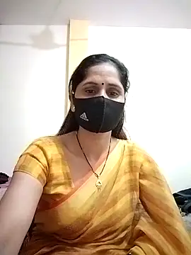 Snapshot of priyancyfun chatting on 02/01/25, 03:39 priyancyfun online show from 02/01/25, 03:39