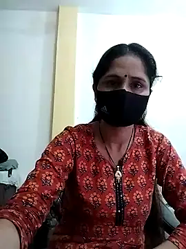 Snapshot of priyancyfun chatting on 02/04/25, 05:10 priyancyfun online show from 02/04/25, 05:10