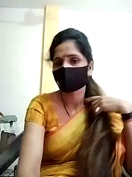 Snapshot of priyancyfun chatting on 02/04/25, 09:28 priyancyfun online show from 02/04/25, 09:28