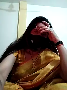 Snapshot of priyancyfun chatting on 02/05/25, 12:06 priyancyfun online show from 02/05/25, 12:06