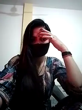 Snapshot of priyancyfun chatting on 02/06/25, 01:27 priyancyfun online show from 02/06/25, 01:27