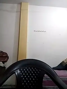 Snapshot of priyancyfun chatting on 02/06/25, 12:05 priyancyfun online show from 02/06/25, 12:05