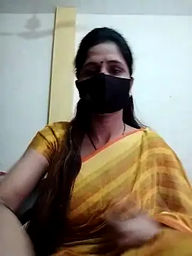 Snapshot of priyancyfun chatting on 02/13/25, 06:41 priyancyfun online show from 02/13/25, 06:41