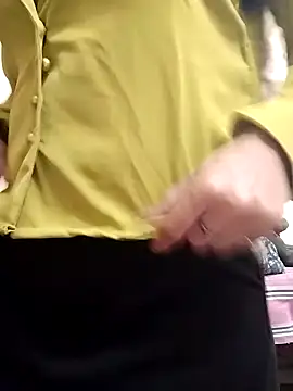 Snapshot of priyancyfun chatting on 02/13/25, 04:28 priyancyfun online show from 02/13/25, 04:28