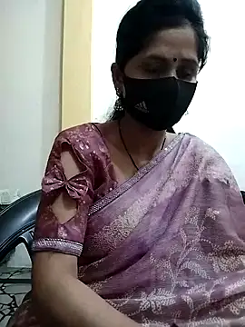 Snapshot of priyancyfun chatting on 02/15/25, 12:01 priyancyfun online show from 02/15/25, 12:01