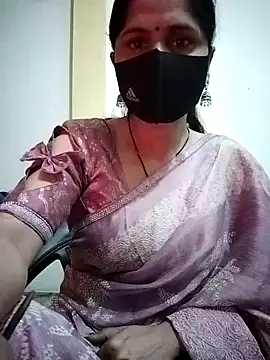 Snapshot of priyancyfun chatting on 02/16/25, 12:41 priyancyfun online show from 02/16/25, 12:41