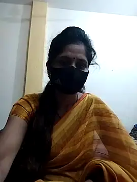 Snapshot of priyancyfun chatting on 02/16/25, 12:10 priyancyfun online show from 02/16/25, 12:10