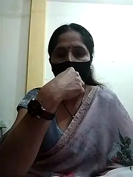 Snapshot of priyancyfun chatting on 02/22/25, 11:13 priyancyfun online show from 02/22/25, 11:13