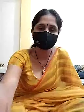 Snapshot of priyancyfun chatting on 02/23/25, 12:48 priyancyfun online show from 02/23/25, 12:48