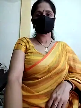 Snapshot of priyancyfun chatting on 03/01/25, 04:47 priyancyfun online show from 03/01/25, 04:47