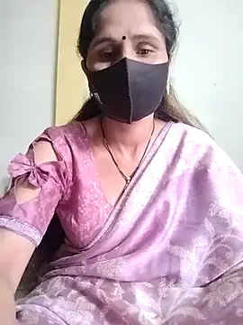 Snapshot of priyancyfun chatting on 03/02/25, 05:33 priyancyfun online show from 03/02/25, 05:33