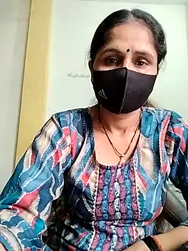 Snapshot of priyancyfun chatting on 03/07/25, 05:40 priyancyfun online show from 03/07/25, 05:40