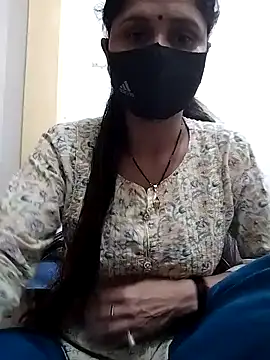 Snapshot of priyancyfun chatting on 03/13/25, 06:26 priyancyfun online show from 03/13/25, 06:26