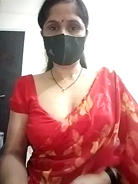 Snapshot of priyancyfun chatting on 09/08/25, 04:39 priyancyfun online show from 09/08/25, 04:39