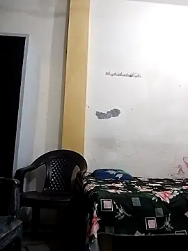 Snapshot of priyancyfun chatting on 09/20/25, 11:44 priyancyfun online show from 09/20/25, 11:44