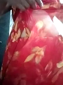 Snapshot of priyancyfun chatting on 10/08/25, 05:10 priyancyfun online show from 10/08/25, 05:10