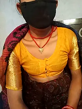 Snapshot of Amaya_Bajwa chatting on 01/29/25, 10:43 Amaya Bajwa online show from 01/29/25, 10:43