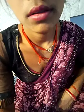 Snapshot of Amaya_Bajwa chatting on 02/04/25, 02:53 Amaya Bajwa online show from 02/04/25, 02:53