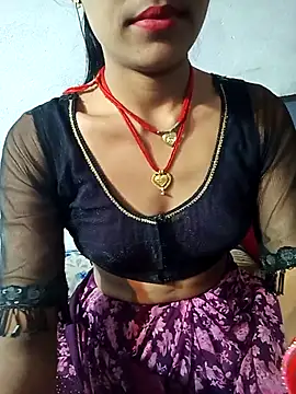 Snapshot of Amaya_Bajwa chatting on 02/14/25, 02:02 Amaya Bajwa online show from 02/14/25, 02:02