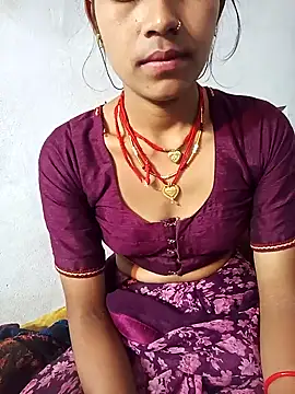 Snapshot of Amaya_Bajwa chatting on 02/21/25, 09:13 Amaya Bajwa online show from 02/21/25, 09:13