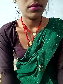 Snapshot of Amaya_Bajwa chatting on 03/03/25, 10:06 Amaya Bajwa online show from 03/03/25, 10:06